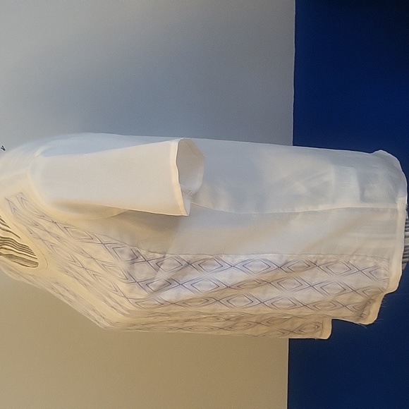 Blouse - Picture 3 of 5